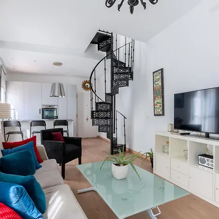 Duplex Sta Rufina إشبيلية